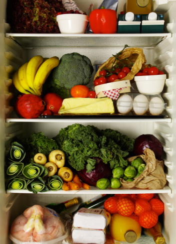 Refrigerator_full_of_1be3